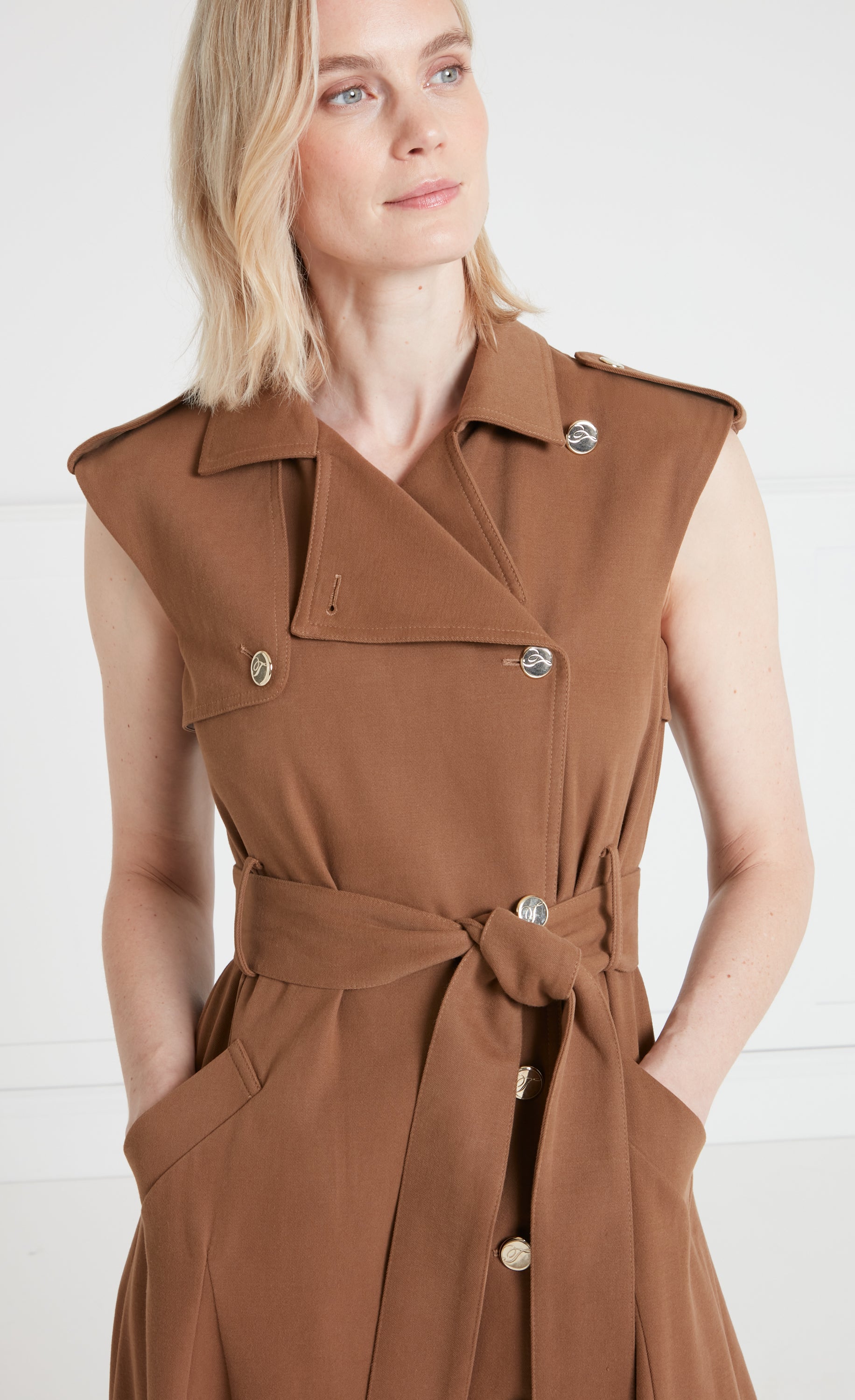 Javier Sleeveless Trench Coat - Brown