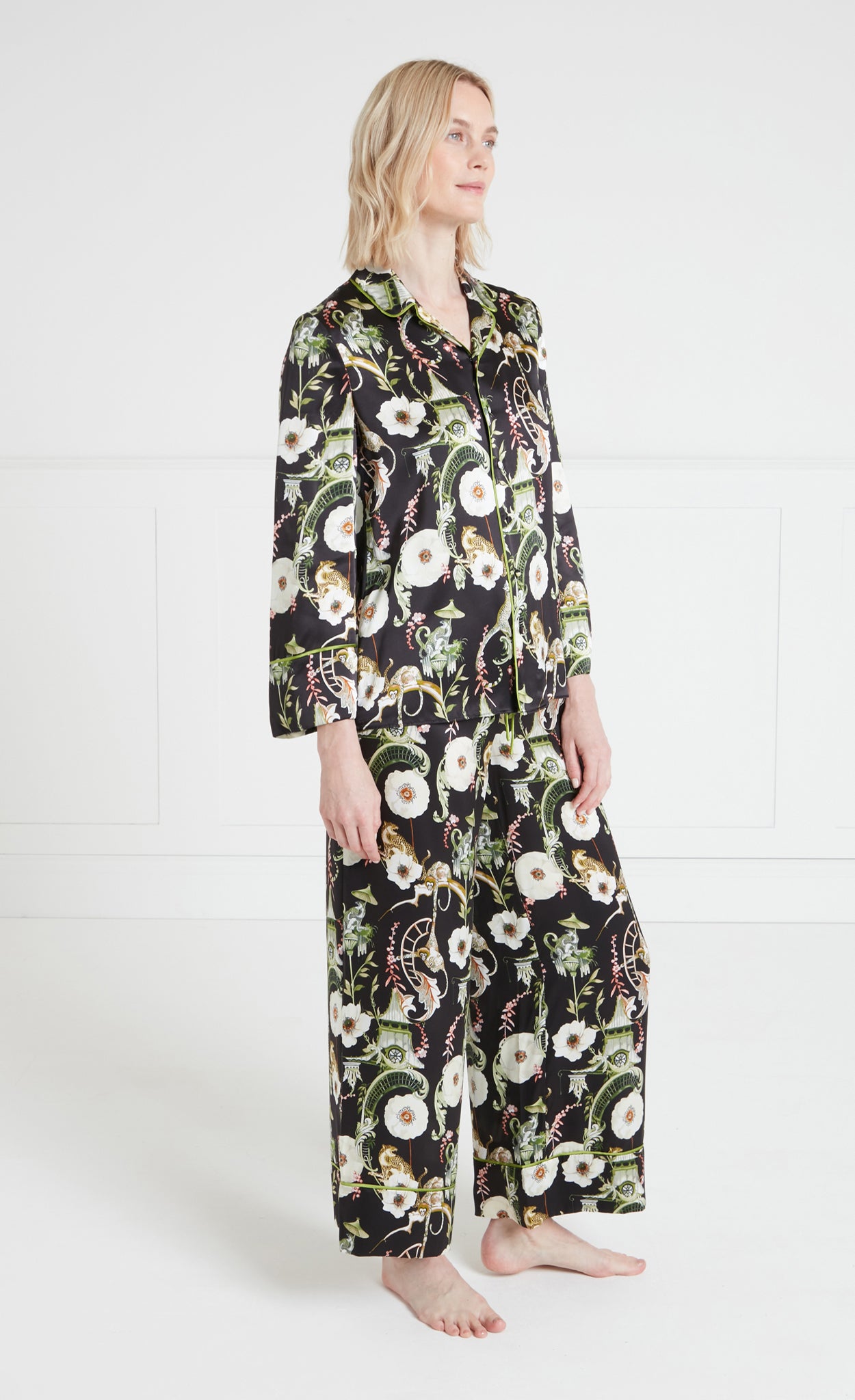 Aphrodite Long Sleeve Pyjama Top - Black/Dark Euphoria