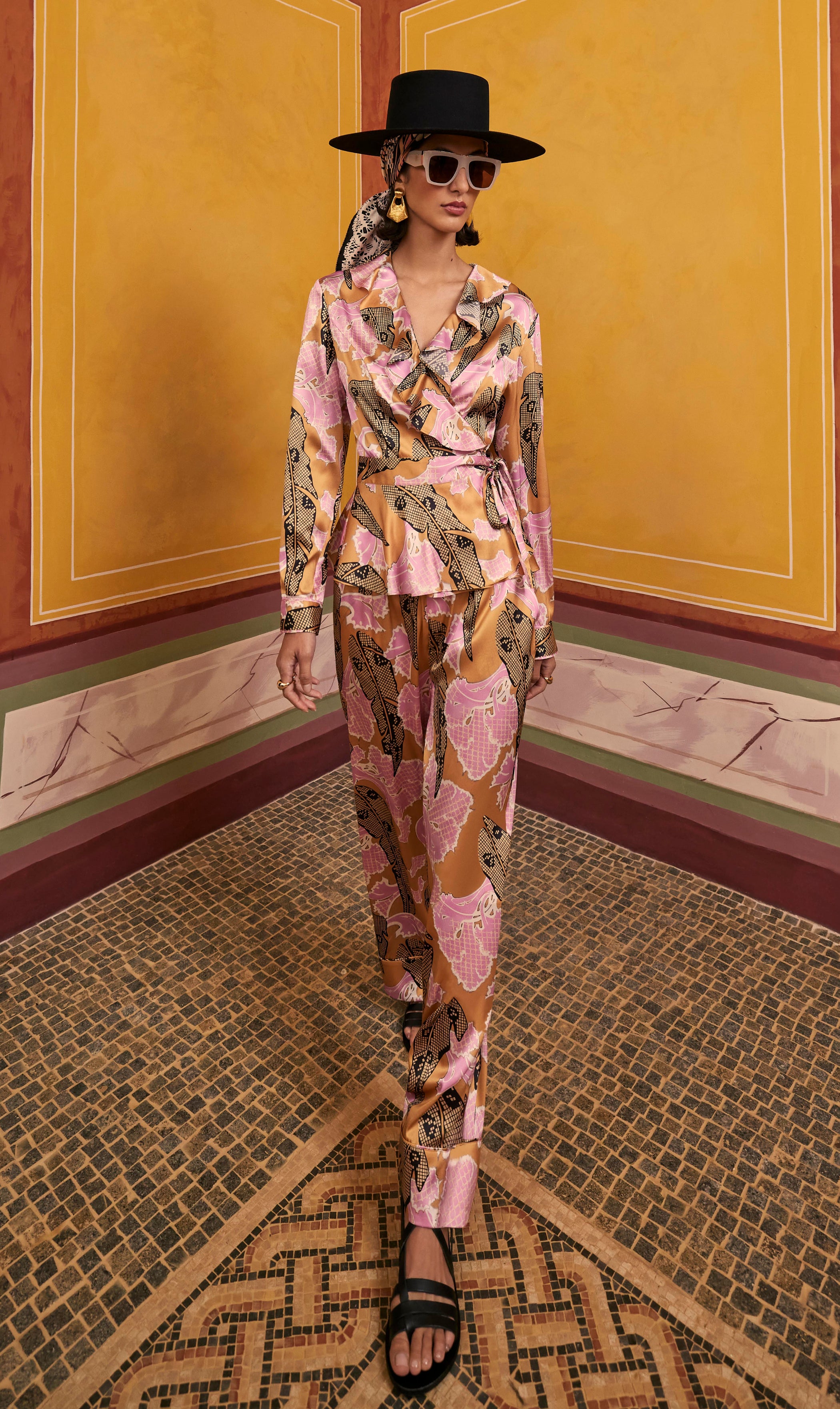 Temperley London (INT)