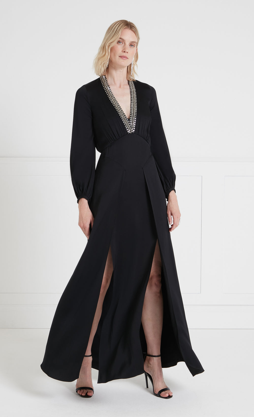 Nina Sleeved Gown - Black