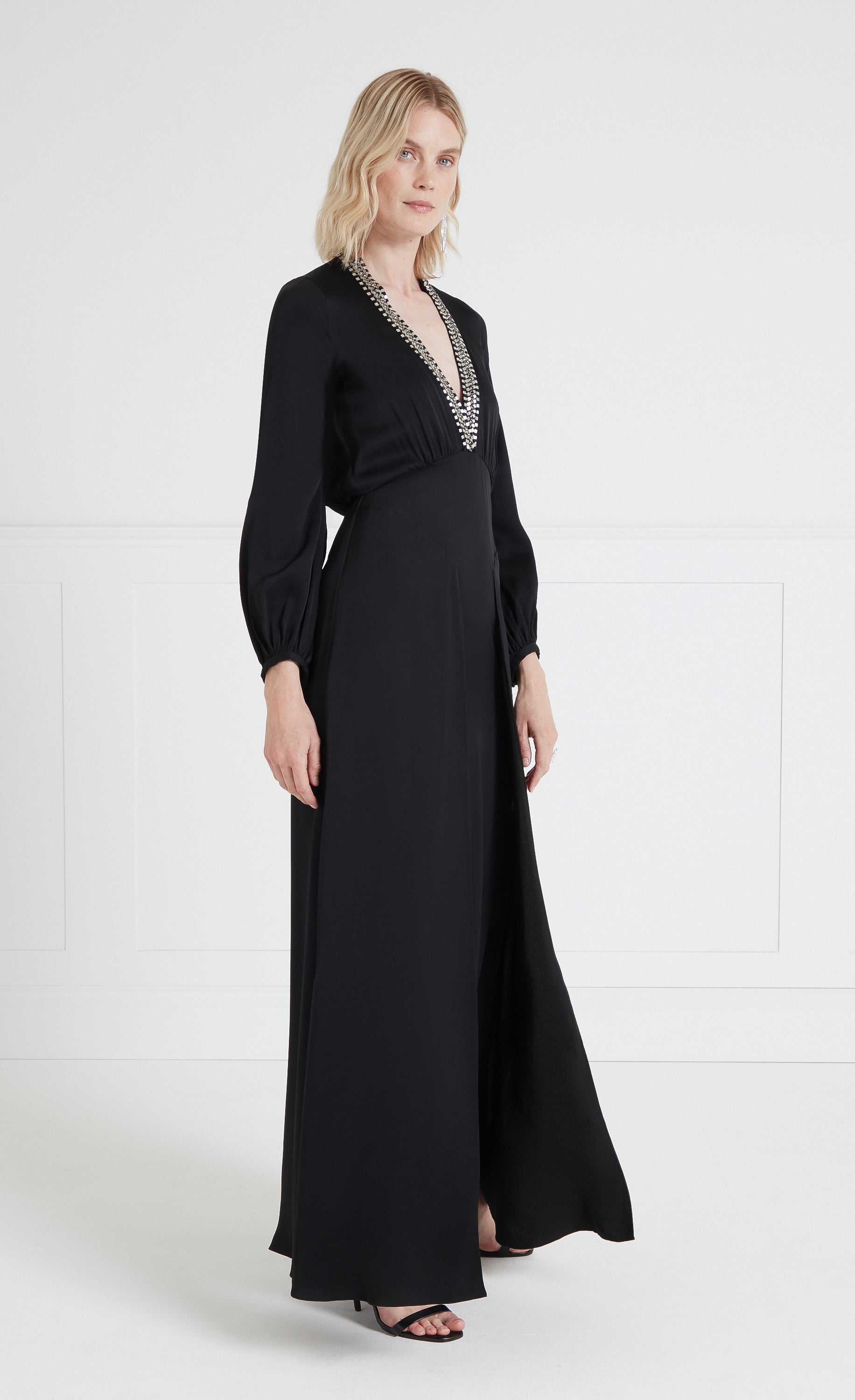 Nina Sleeved Gown - Black