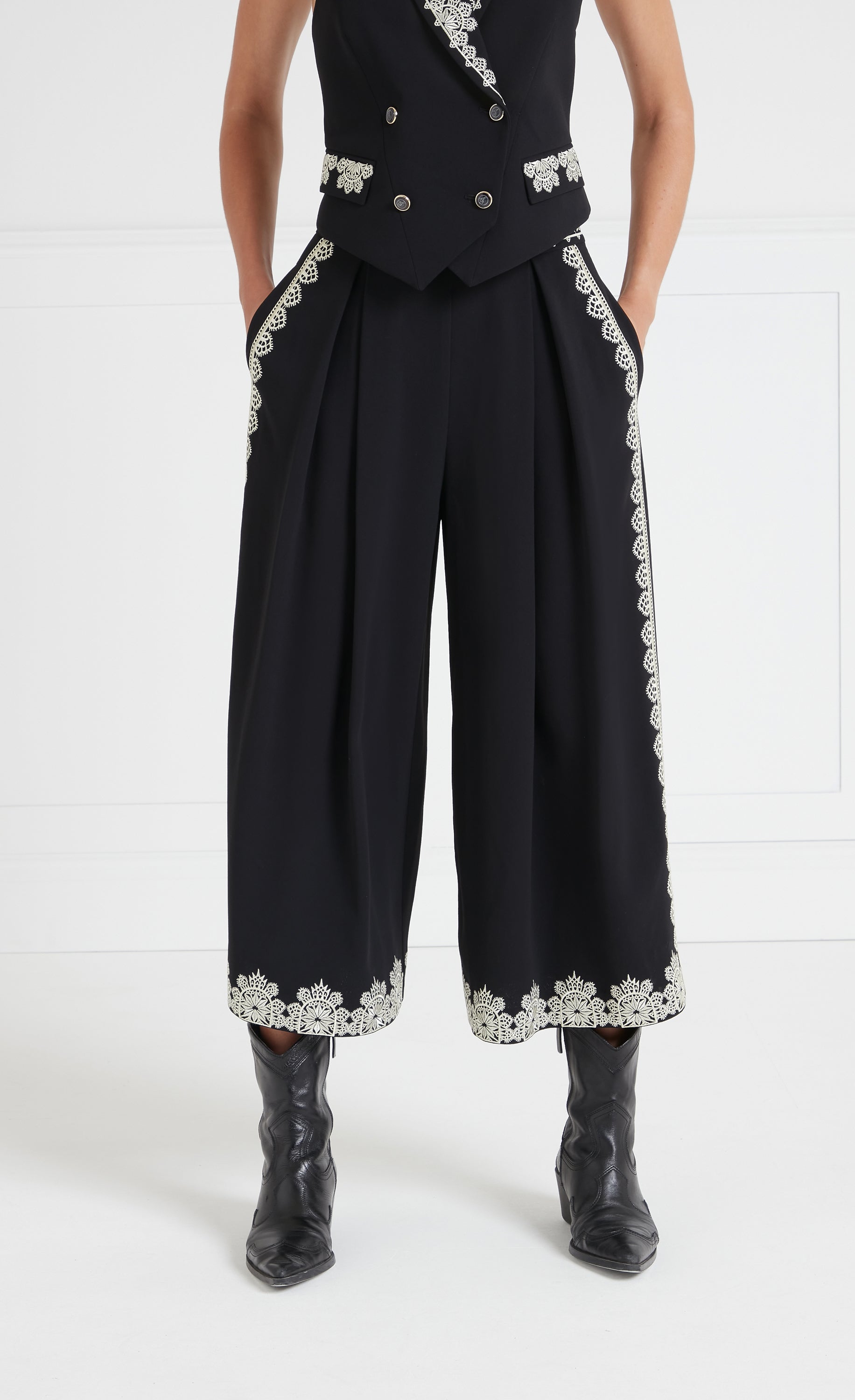 Lottie Trousers - Black