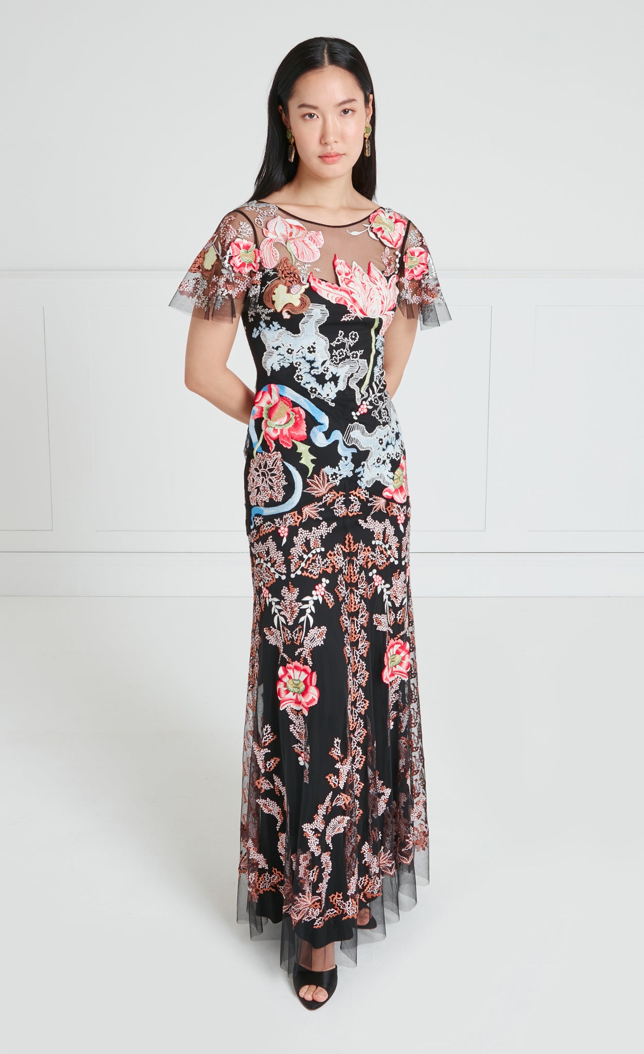 Bilbao Gown - Black