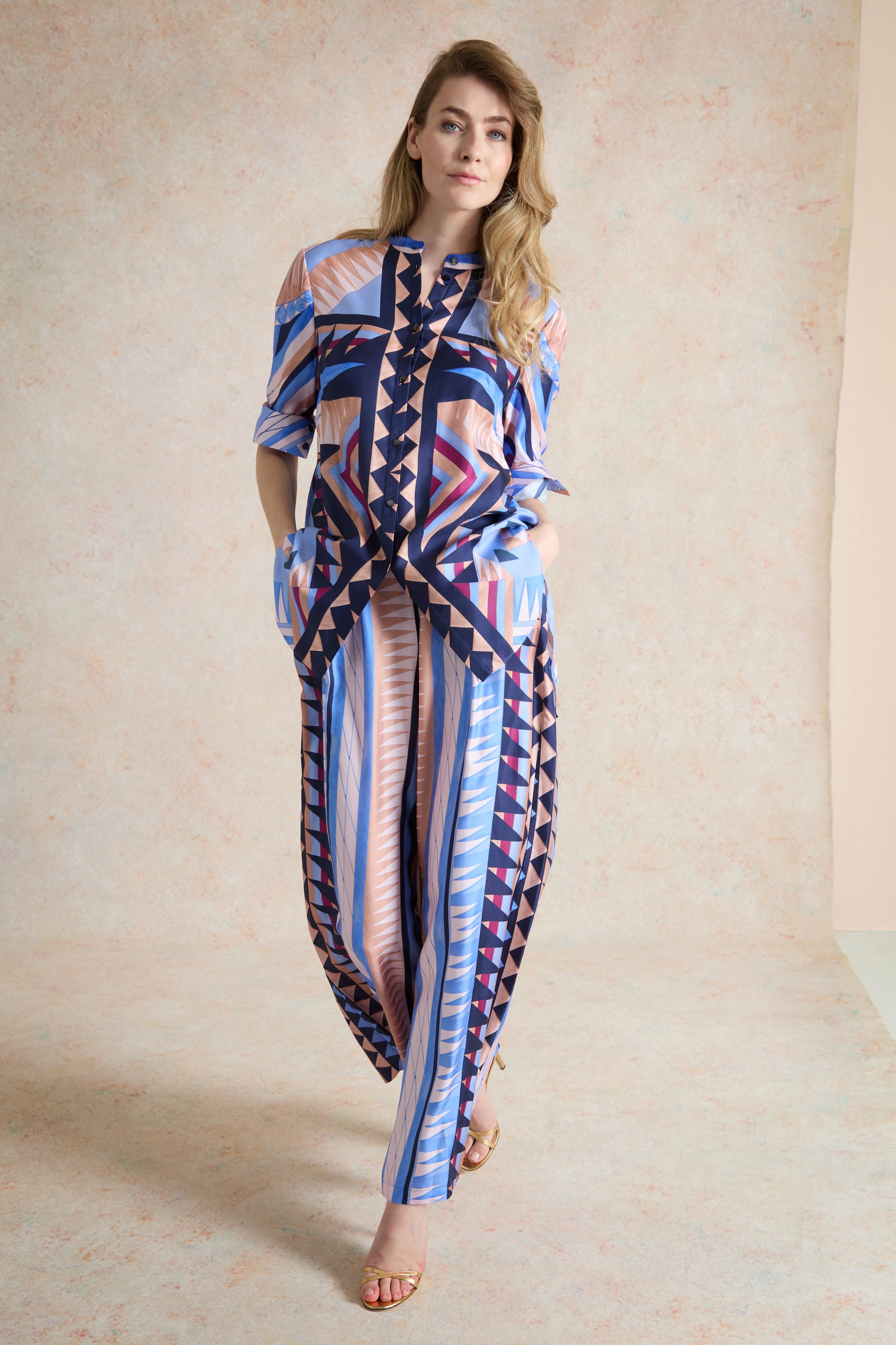 Temperley London (INT)
