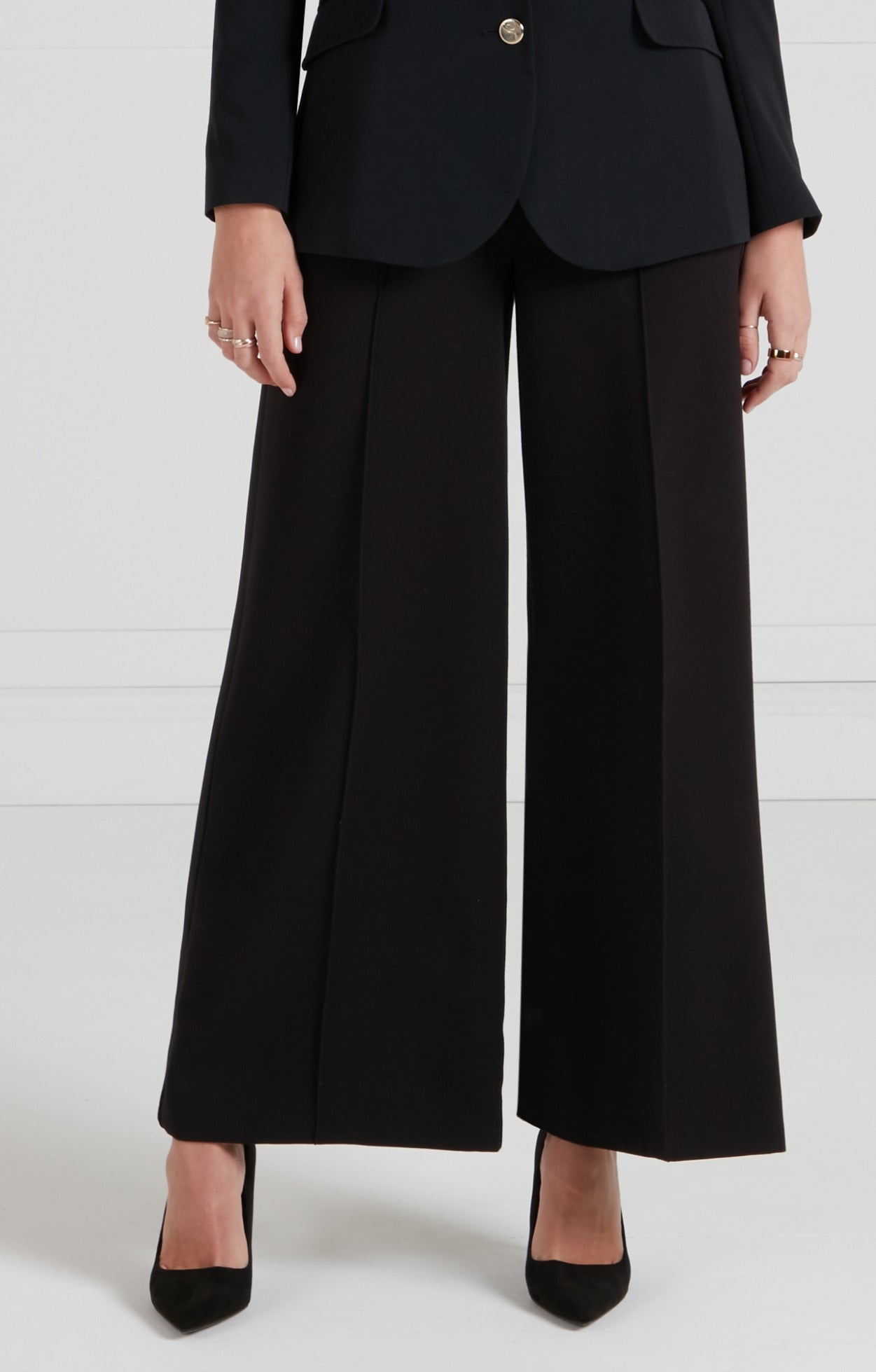 Nyx Trousers - Black