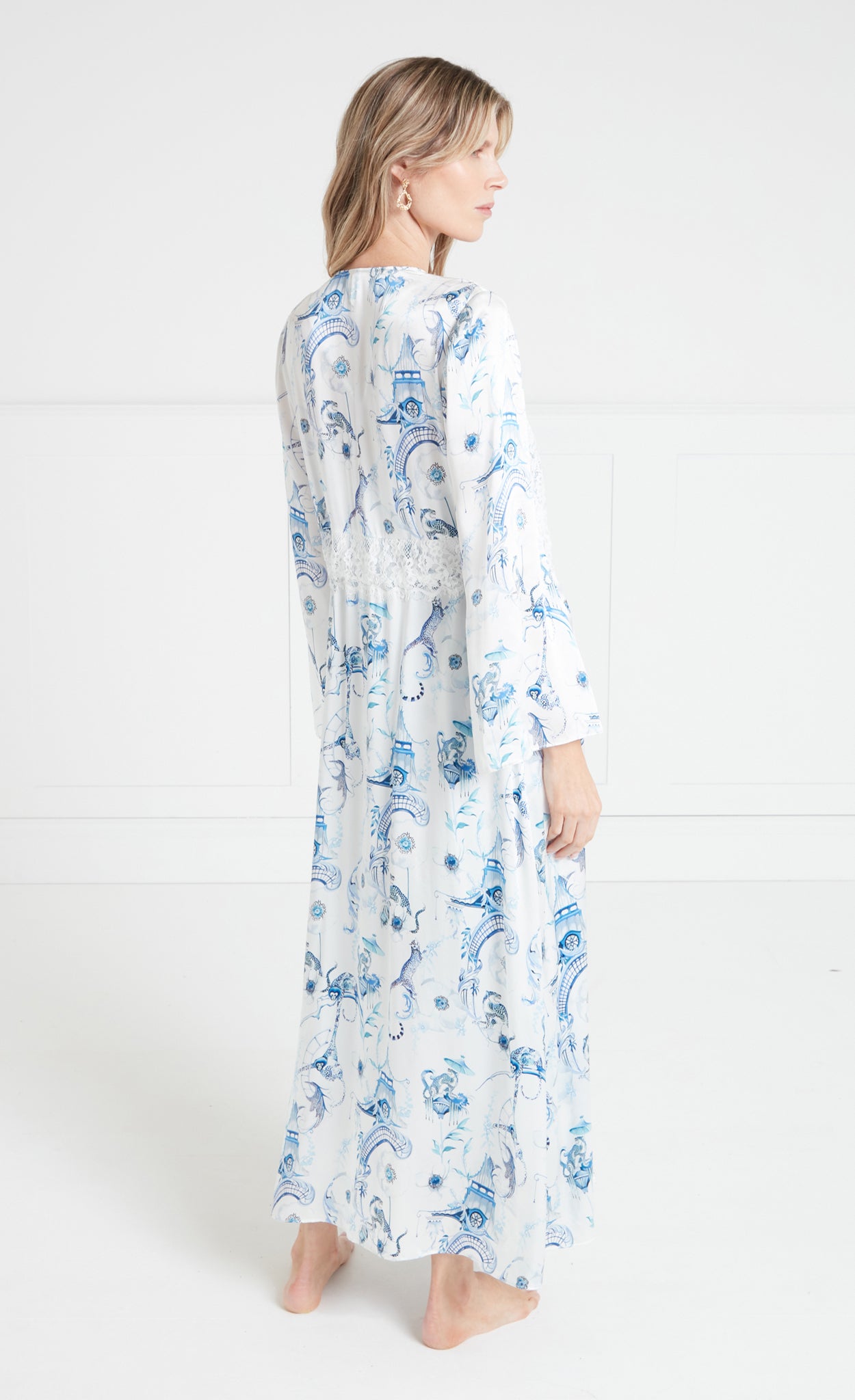 Aphrodite Robe - White/Blue-Euphoria