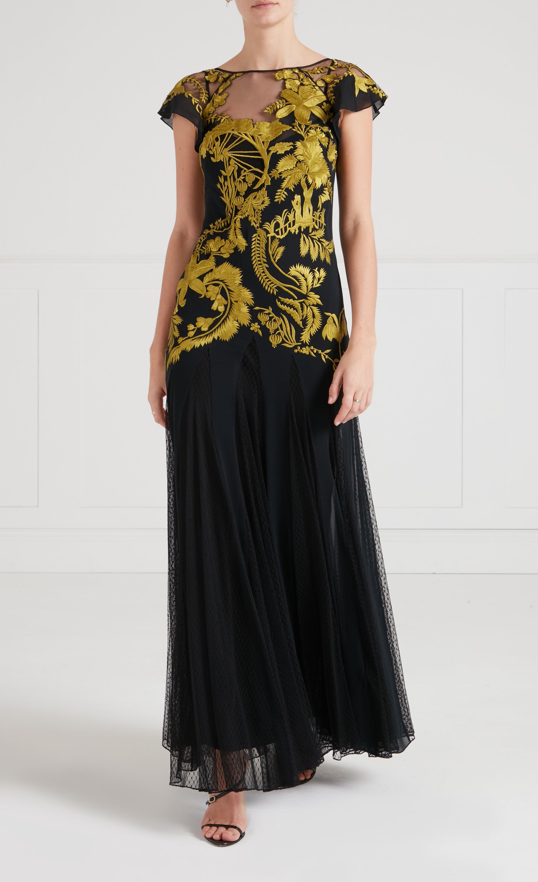 Thisbe Gown - Black