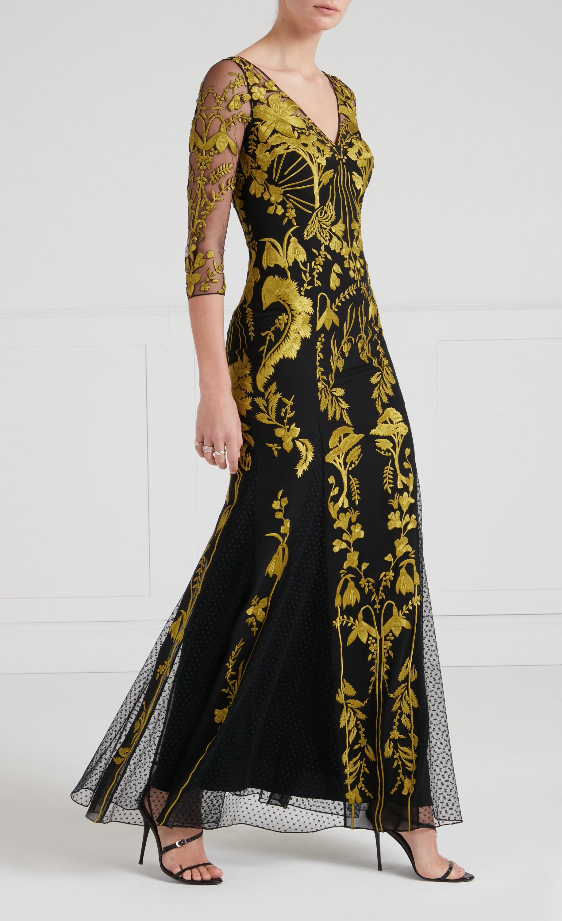 Thisbe V-Neck Gown - Black