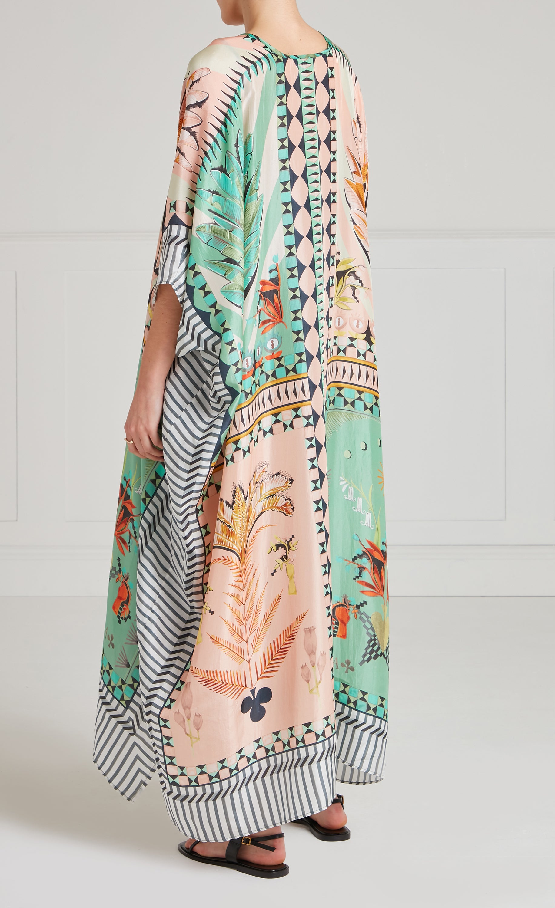 Amber V-Neck Kaftan - Bellini Mix