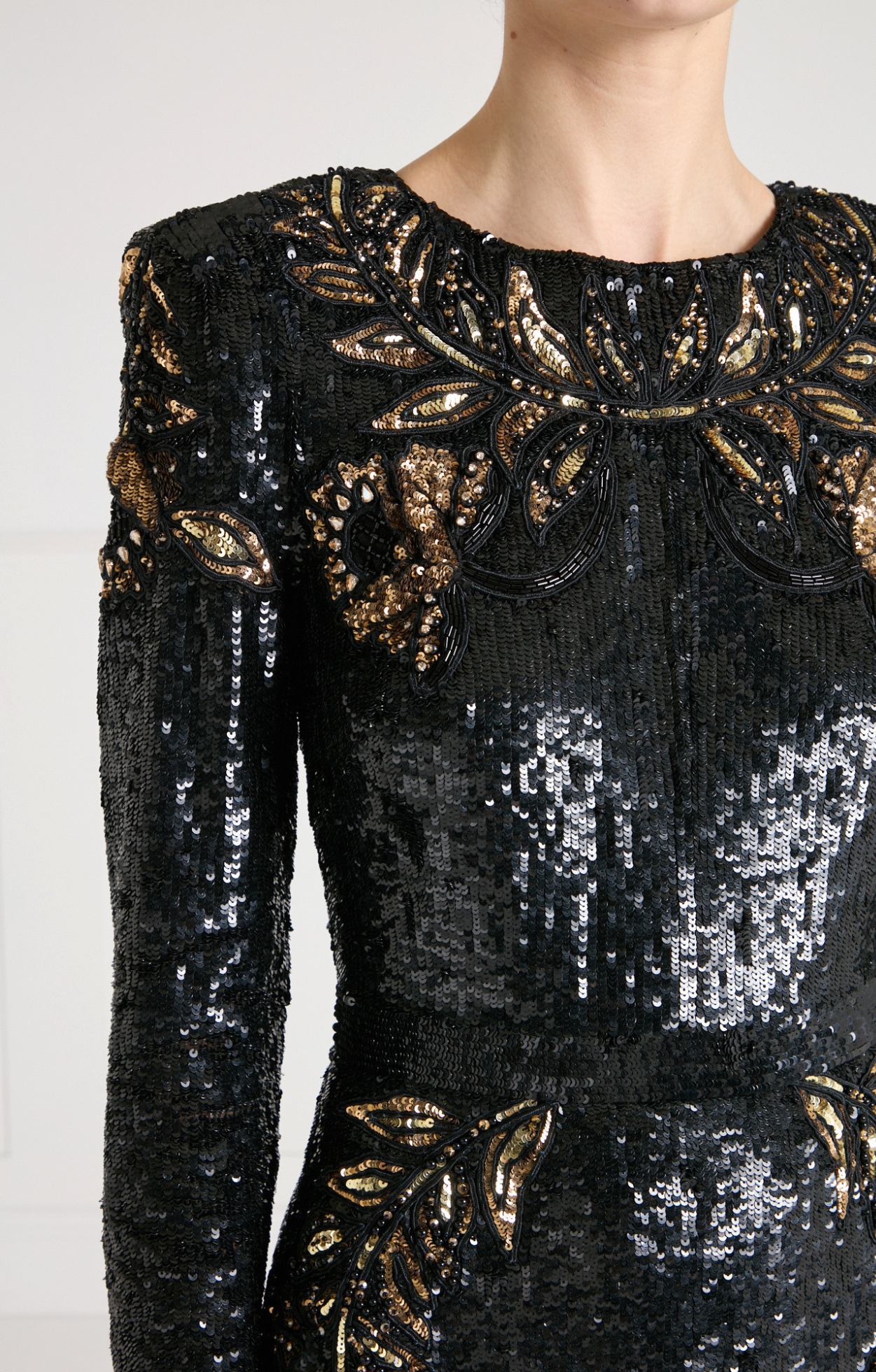 Porta Sleeved Gown - Black/Gold